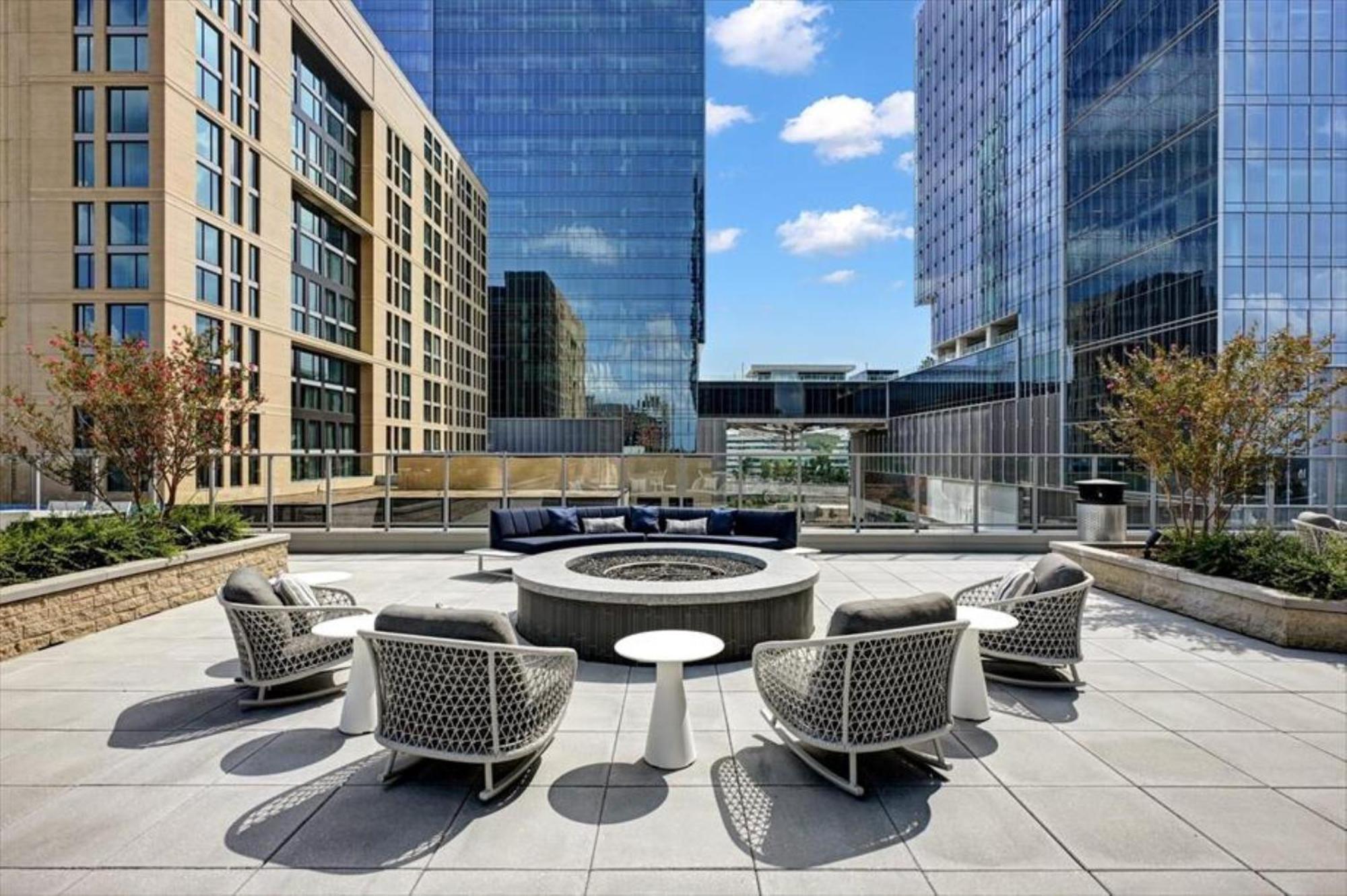 Global Luxury Suites At Town Center Reston Exteriér fotografie